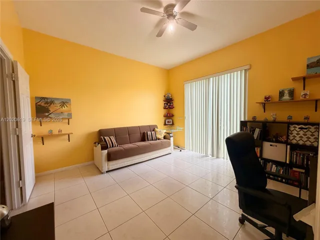 Can be made into an extra room