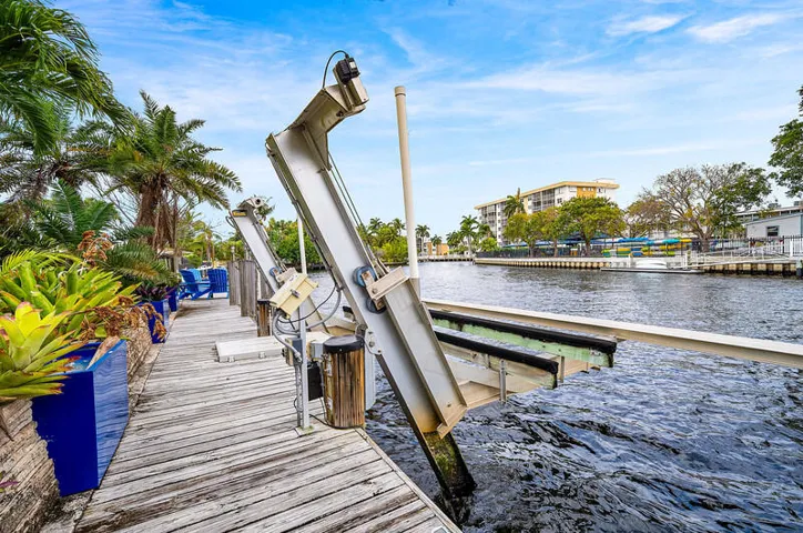 Boatlift