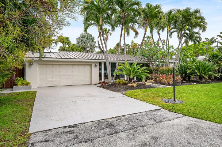 The convenience of a two car garage
