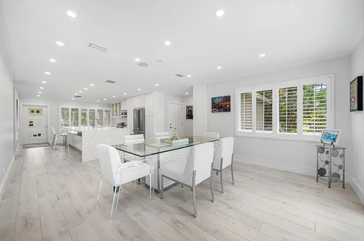 Dining looking into the open kitchen