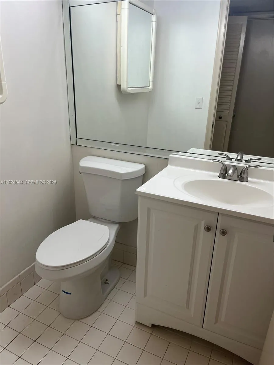 1/2 bath