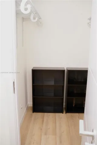 Photo 34