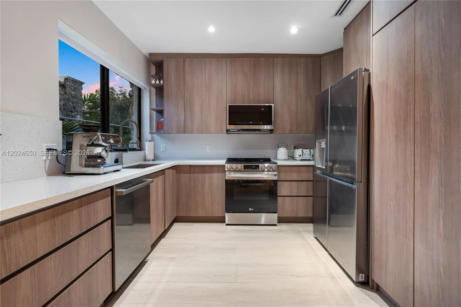 Property photo 73