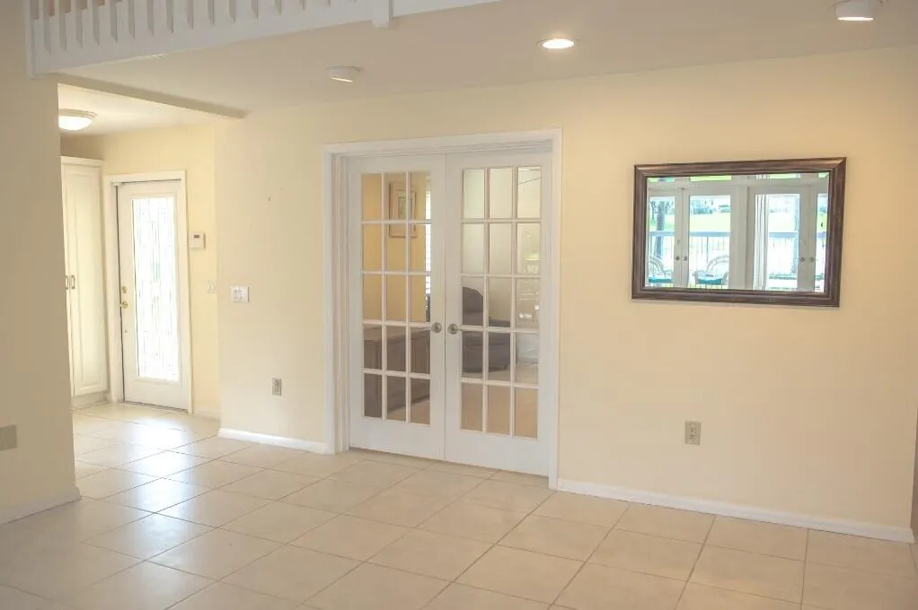 19 Kitchen 4