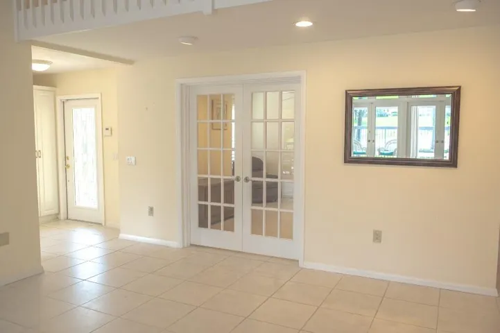19 Kitchen 4