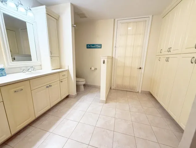 17 Kitchen 2