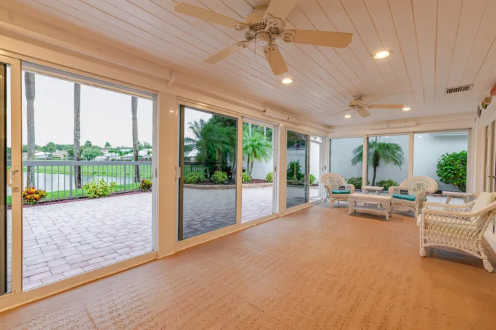 27 Sunroom 4