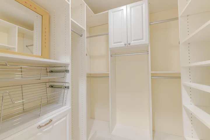 39 Primary - Closet 4