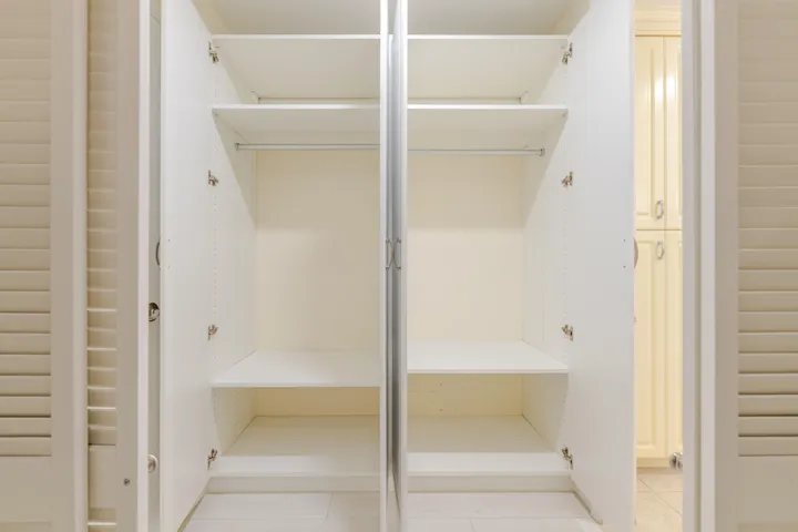 40 Primary - Closet 5