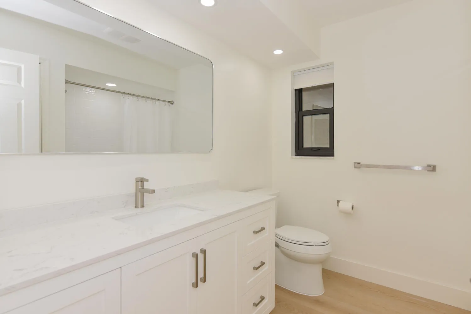 1469 Va Privada Jupiter FL-large-032-013