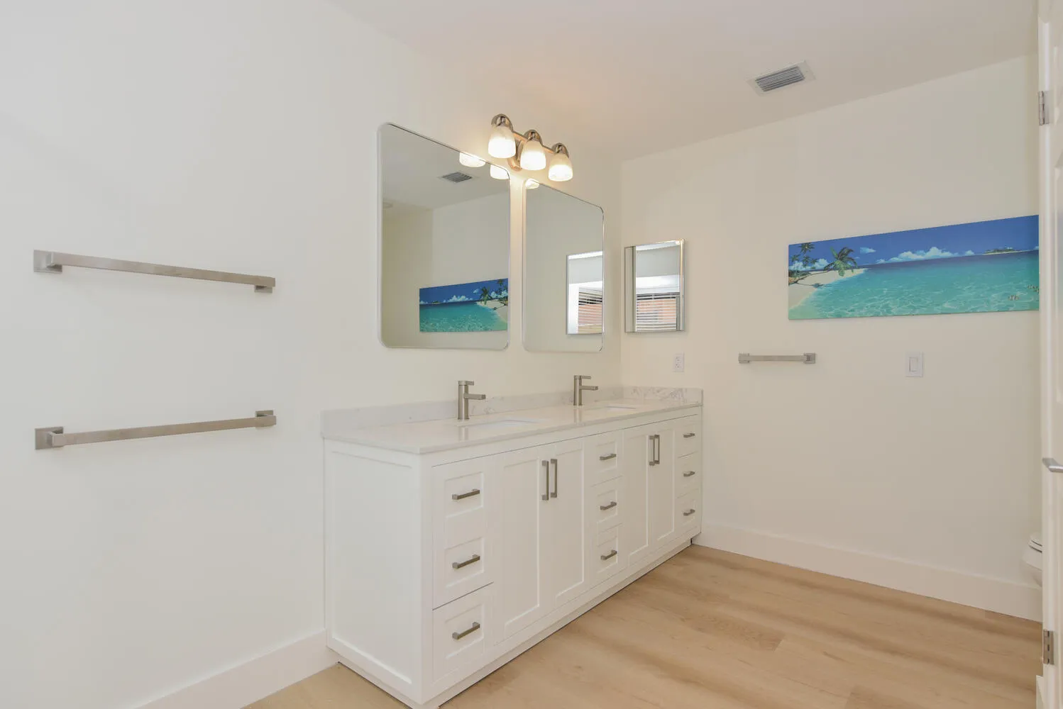 1469 Va Privada Jupiter FL-large-027-005