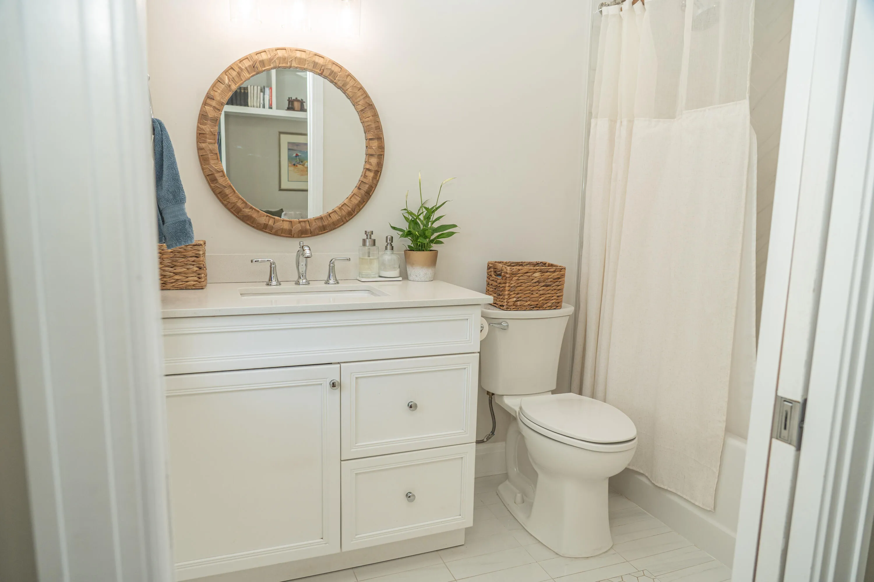 Bedroom 4- En Suite Bathroom