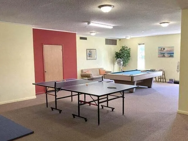 Club House 2
