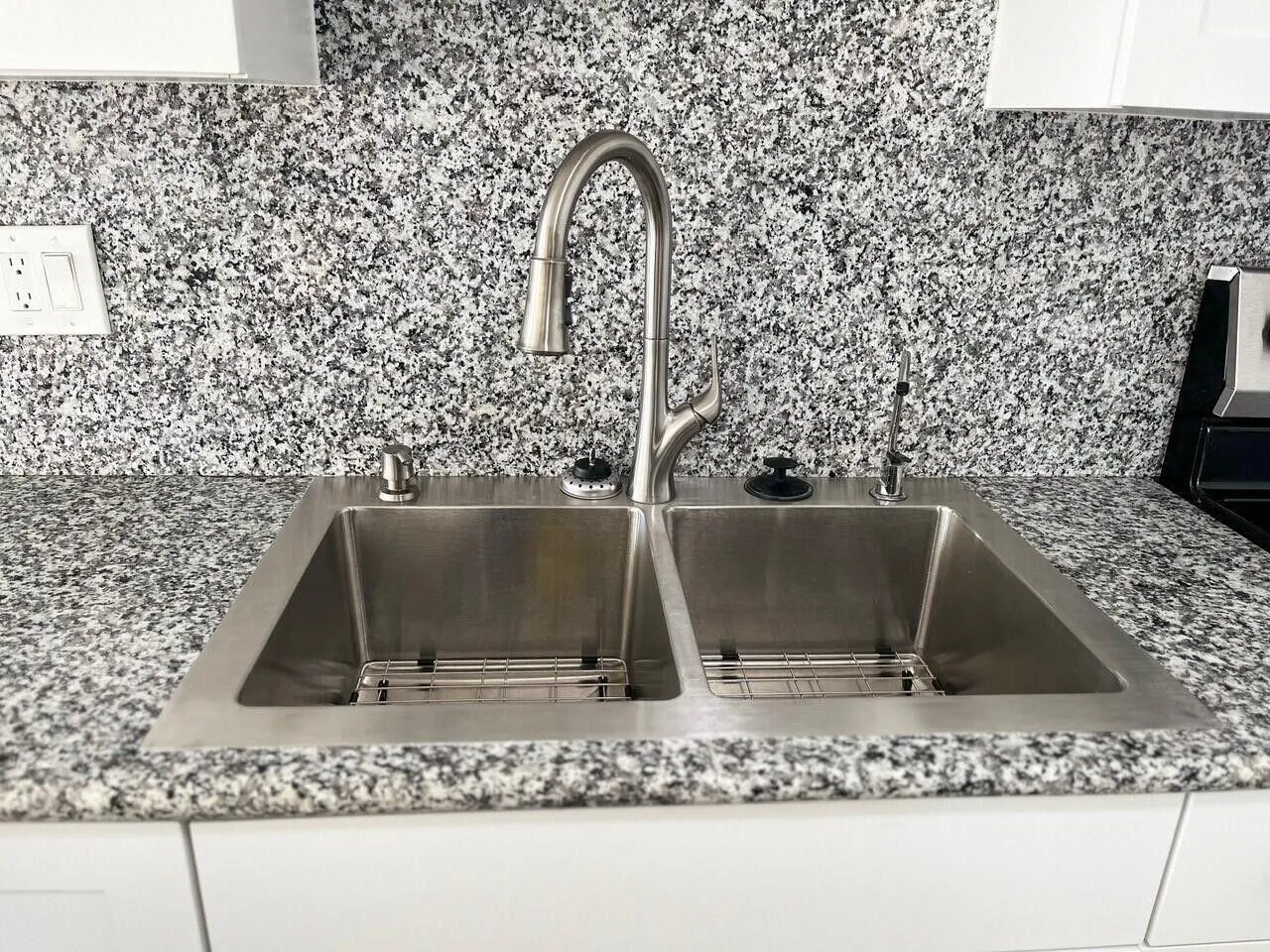 Kitchen 6