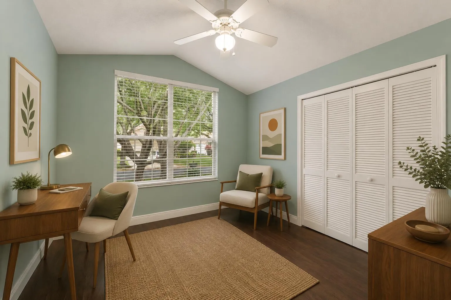 VIRTUALLY STAGED OFFICE OR 3RD BEDROOM