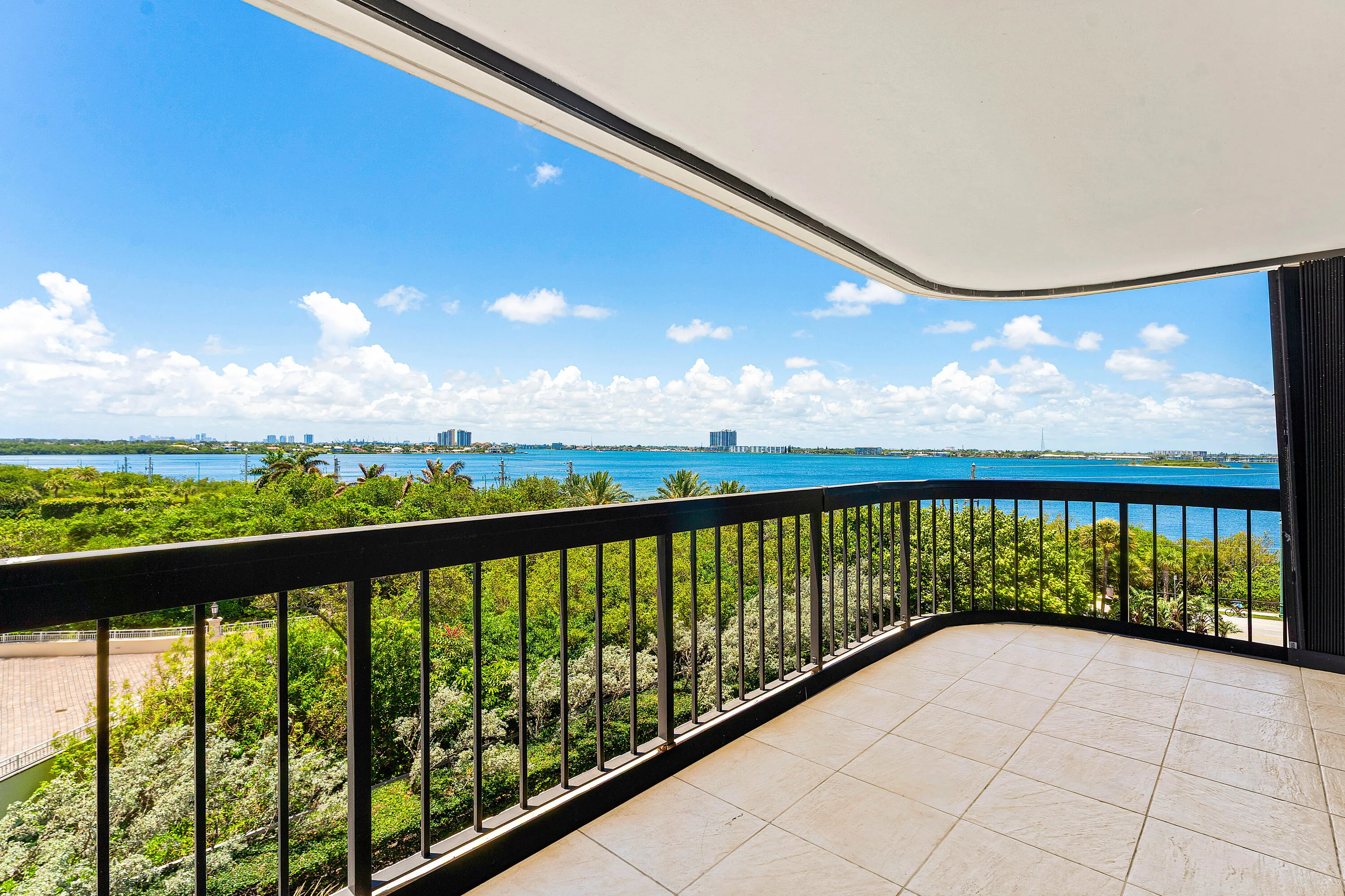 Balcony 2
