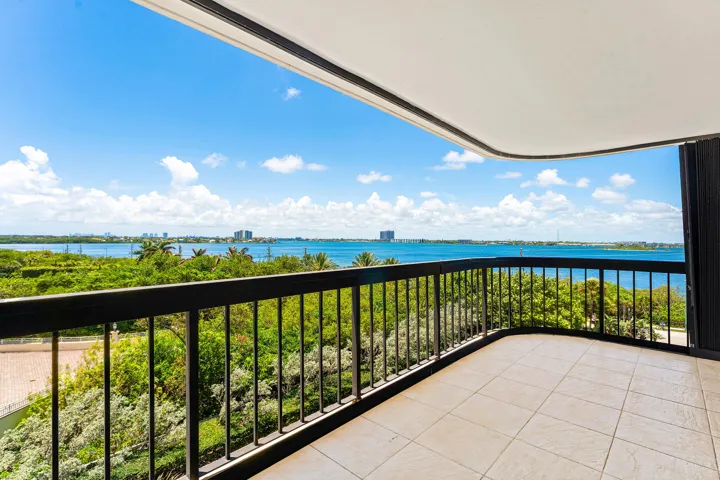 Balcony 2