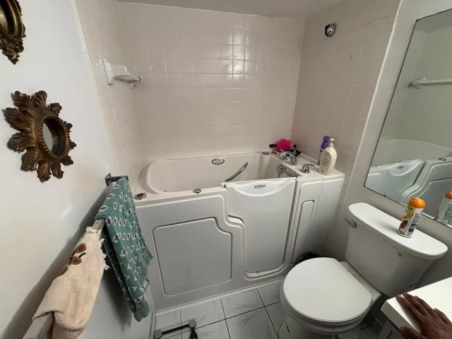 2Bath2