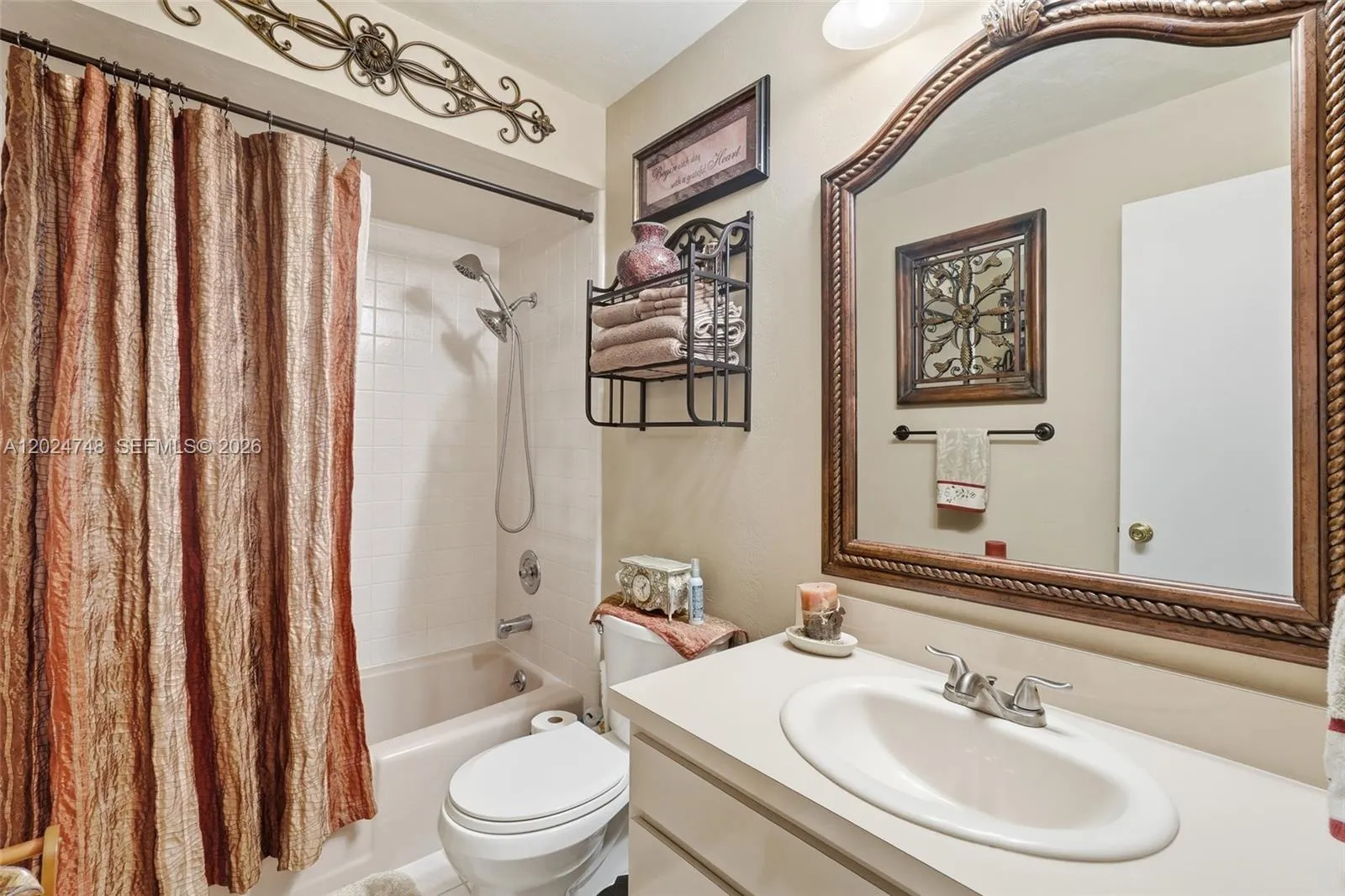 Property photo 35