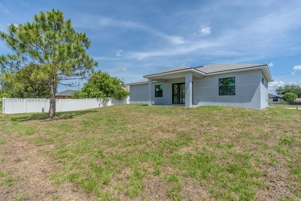 Property photo 25