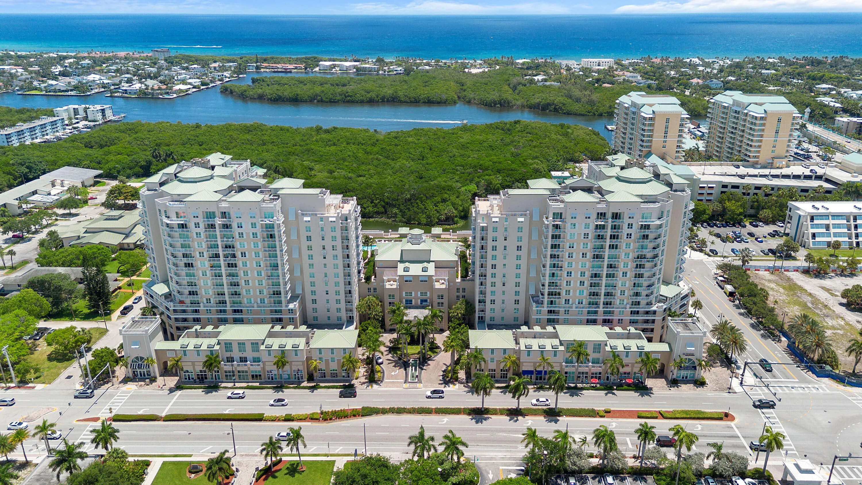 15 Story Luxury Residence in the heart of East Boynton Beach
