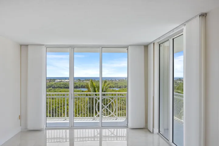 Lagoon, Intracoastal & Ocean views!!!!