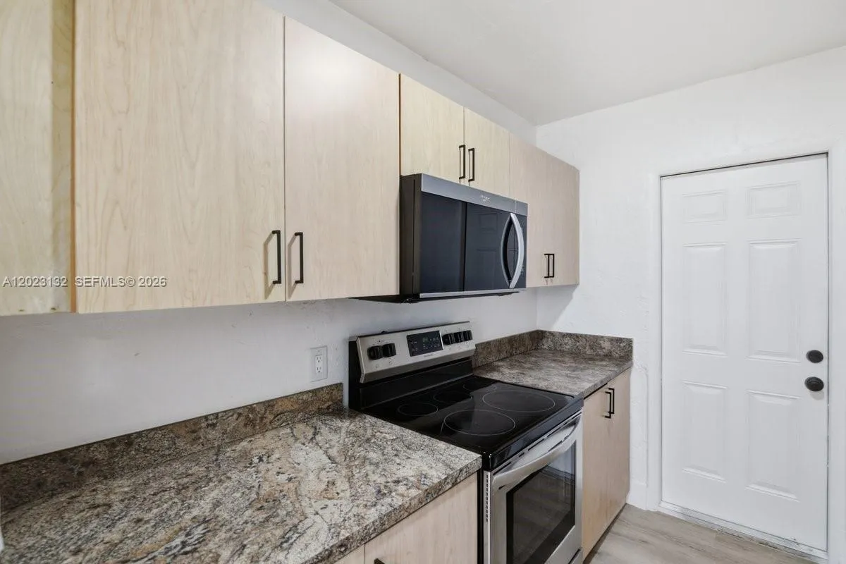 Property photo 35