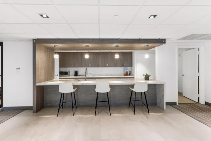 COMMUNITY KITCHEN
