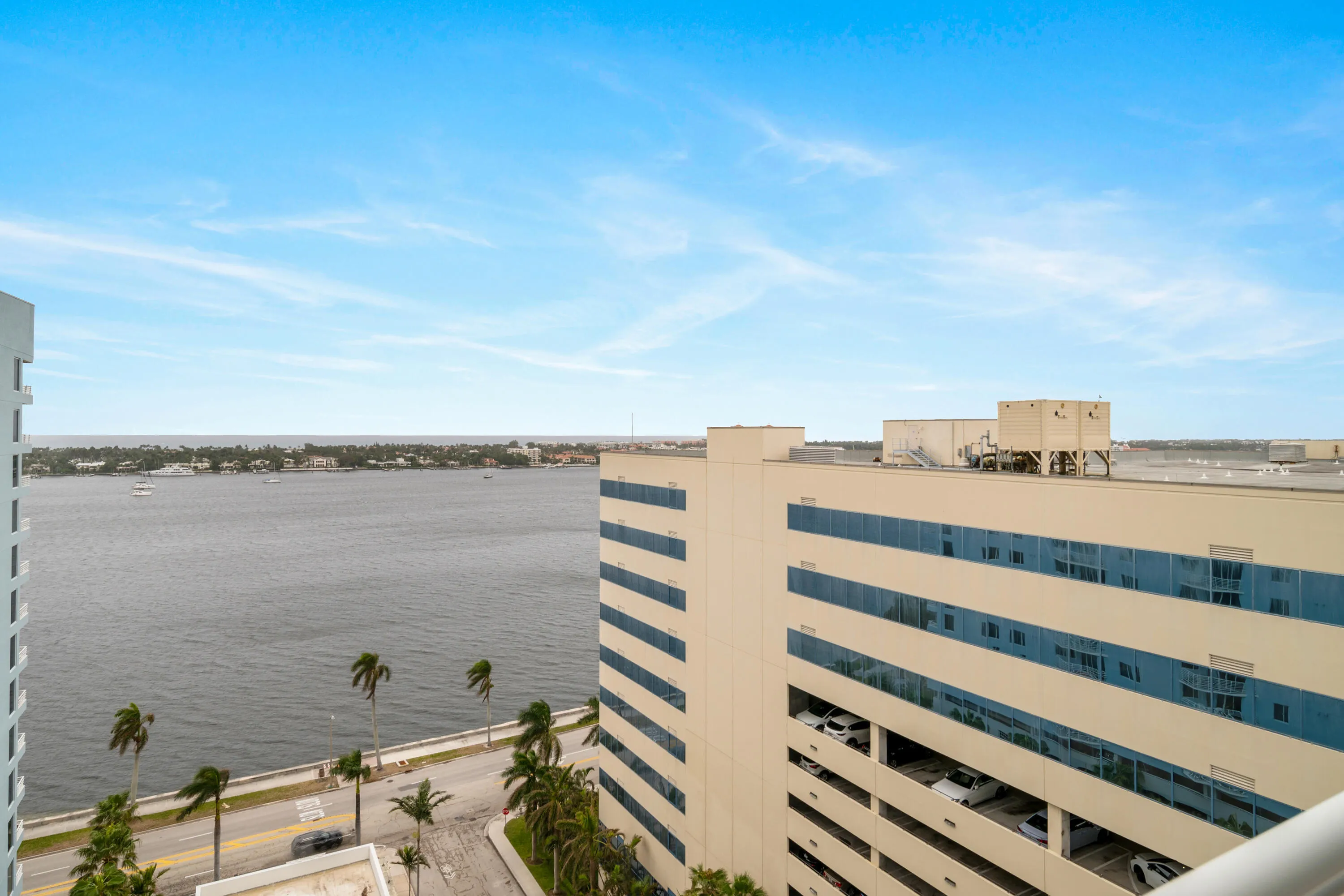 1551-N-FLAGLER-DR-LPH-11-33401-014