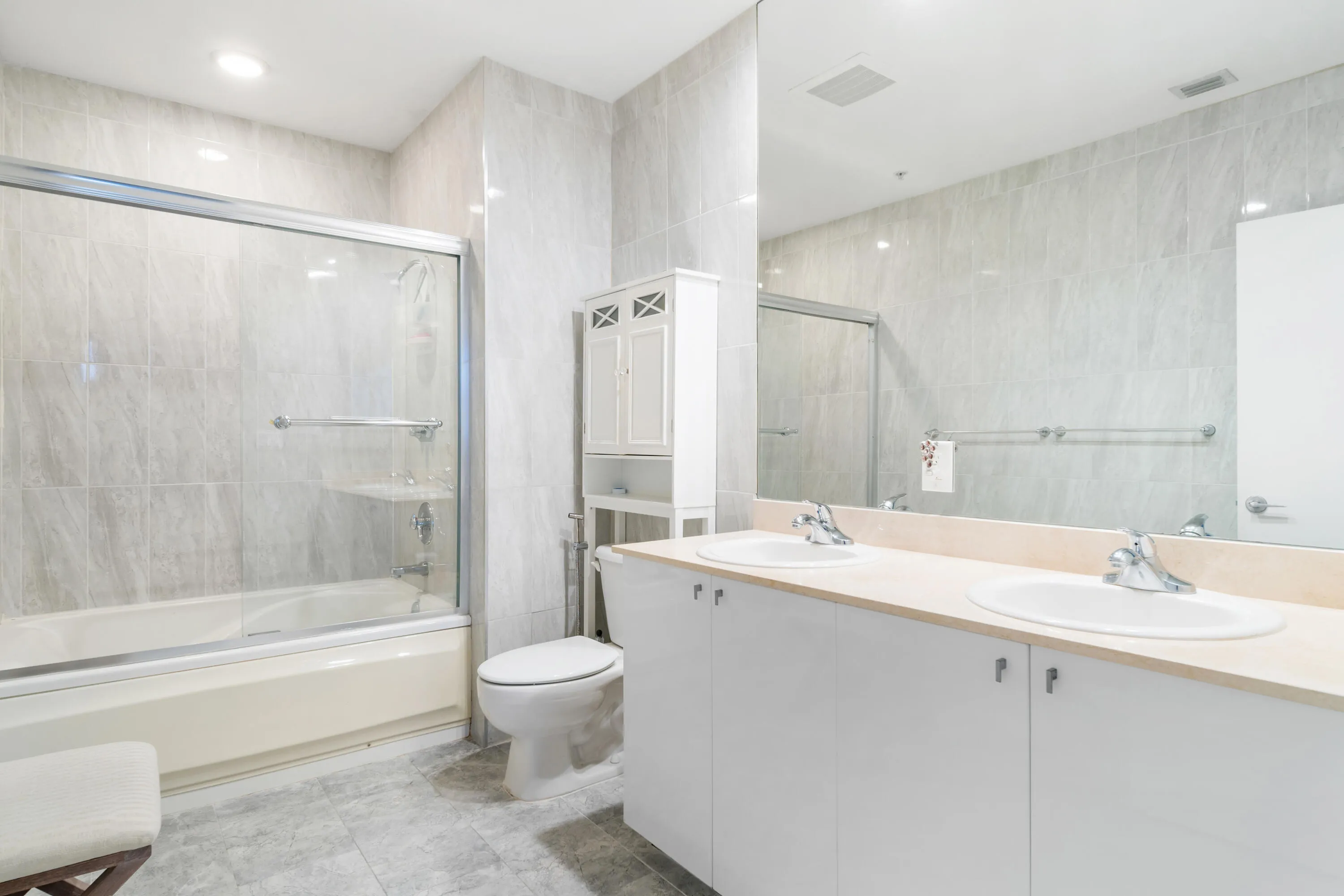 1551-N-FLAGLER-DR-LPH-11-33401-020