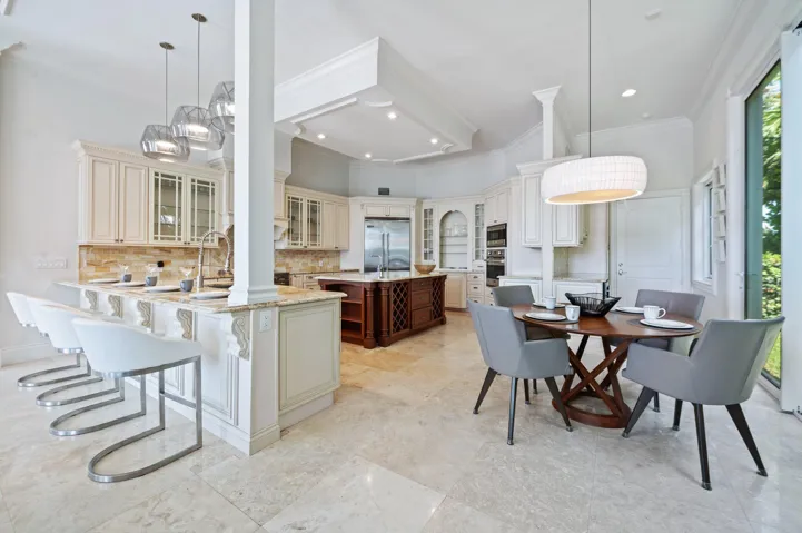 18-web-or-mls-81-island-dr-s