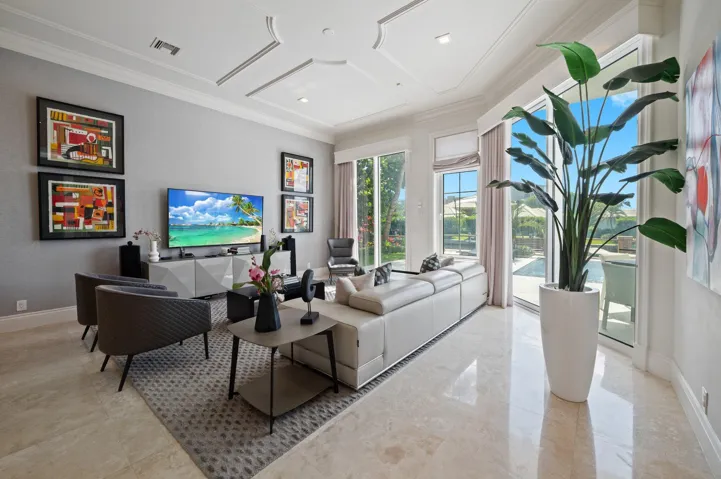 15-web-or-mls-81-island-dr-s