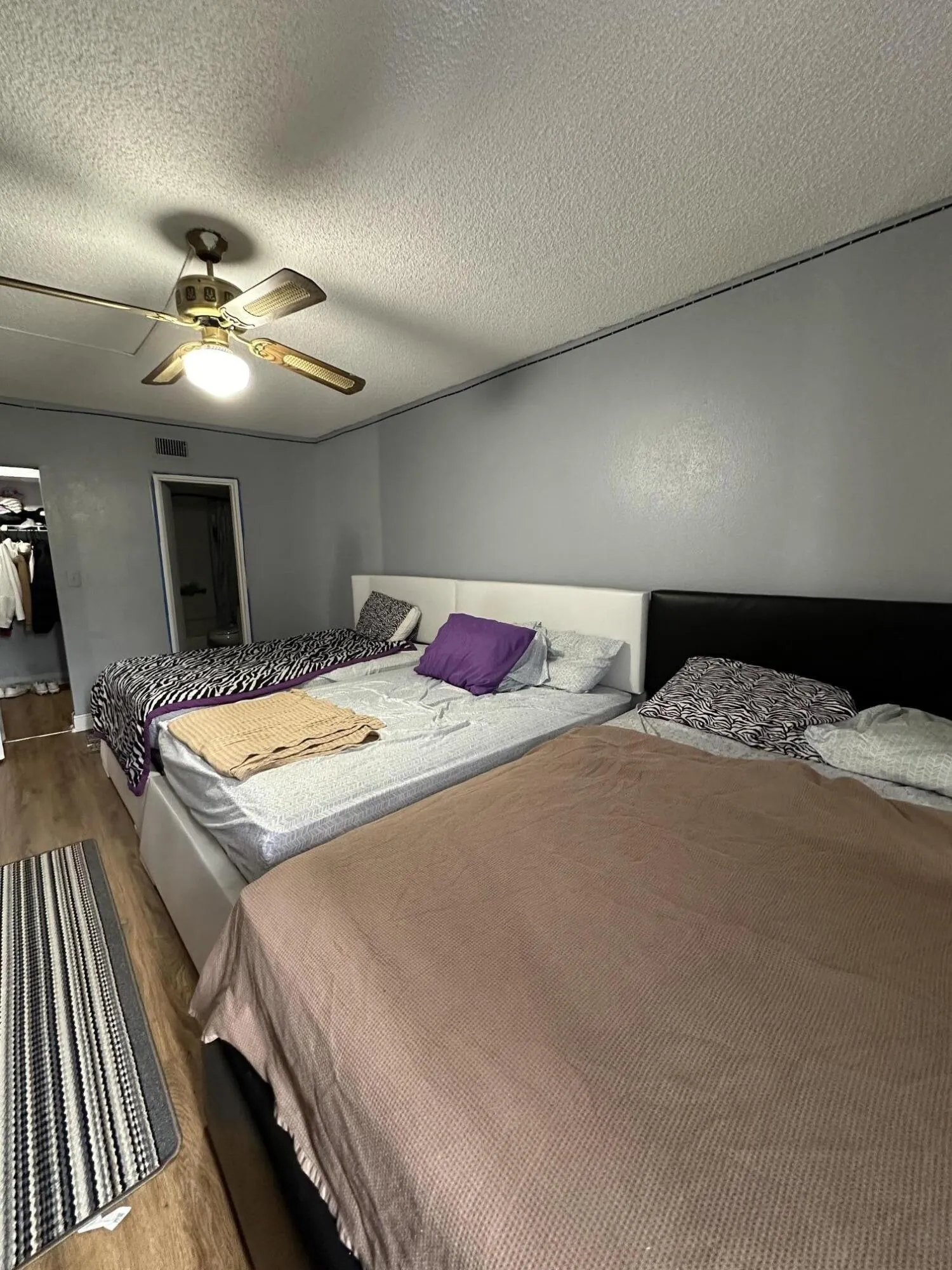 8341 SANDS POINT MASTER BED 2