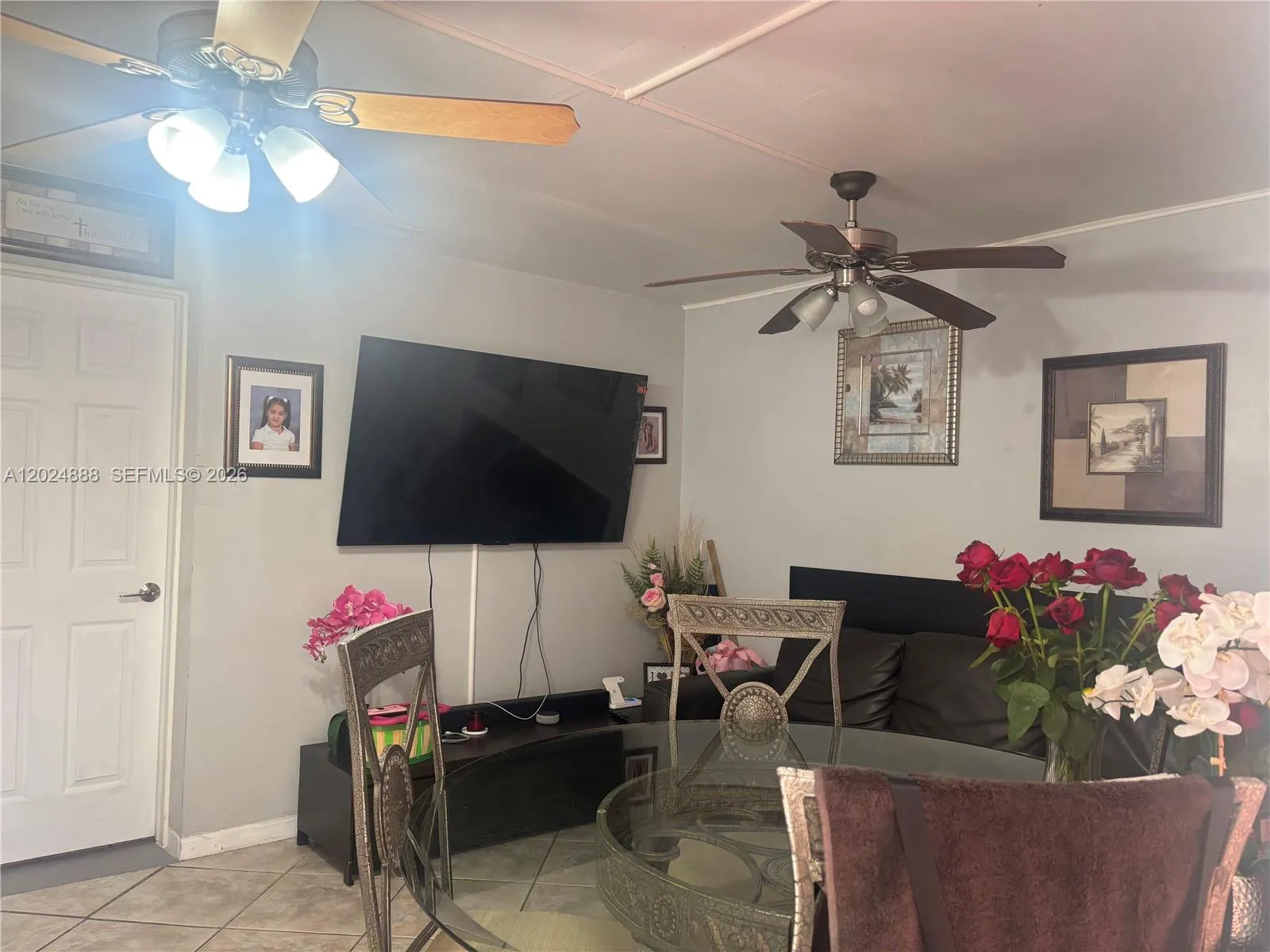 Living room of the second & 3rd bedroom