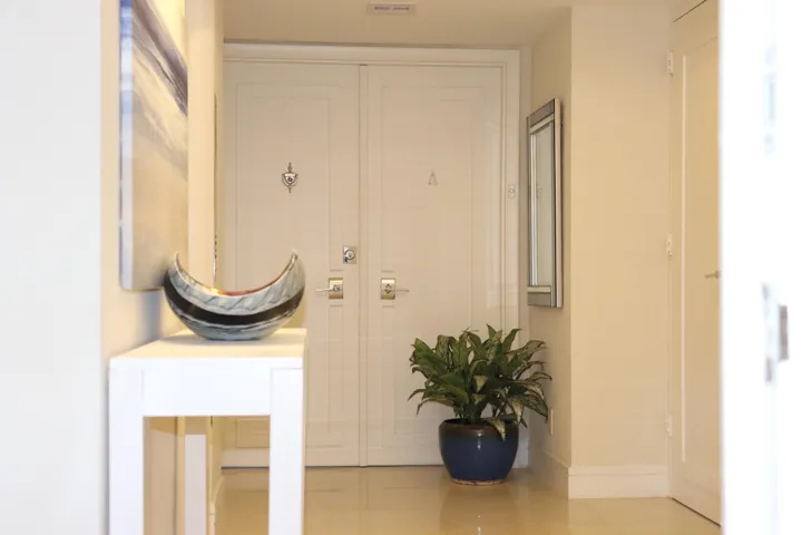 Entry Unit