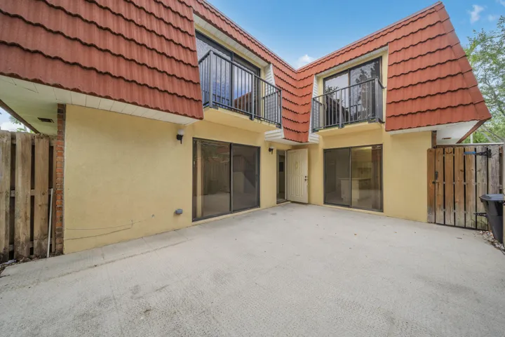 3 Porch (2)