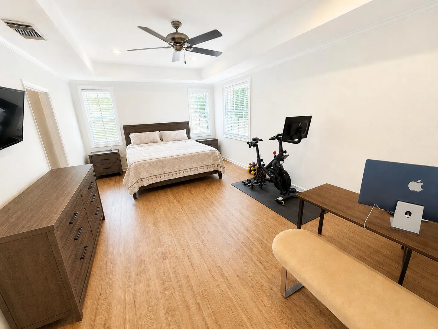 Master bedroom (upstairs)