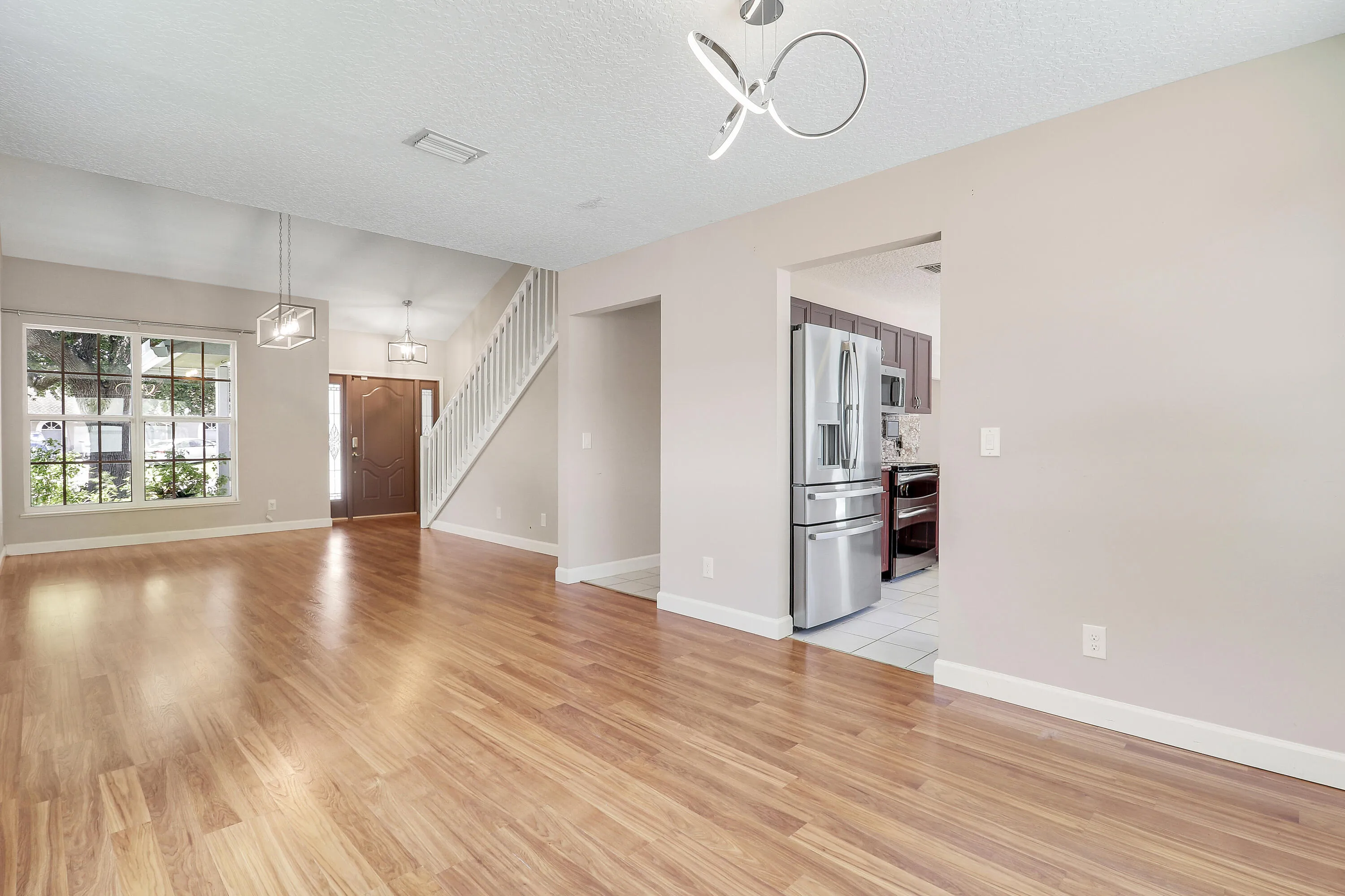 Dinng Room, Living Room