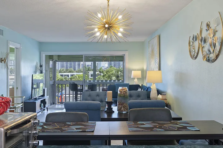 455 Paradise Isels Blvd - #404. -118