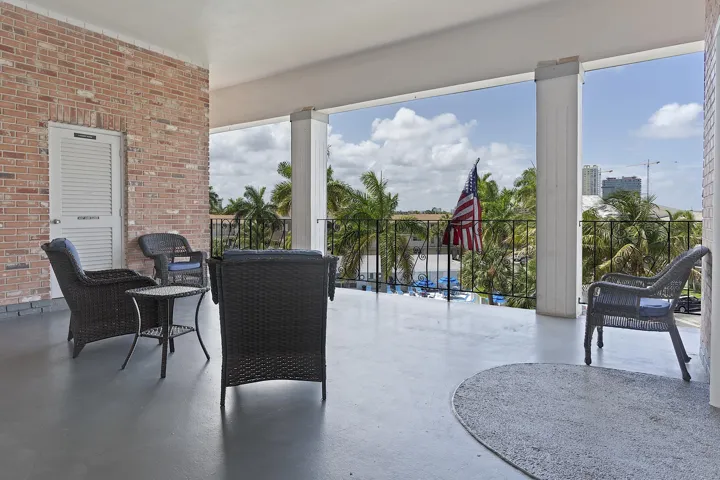 455 Paradise Isels Blvd - #404. -482