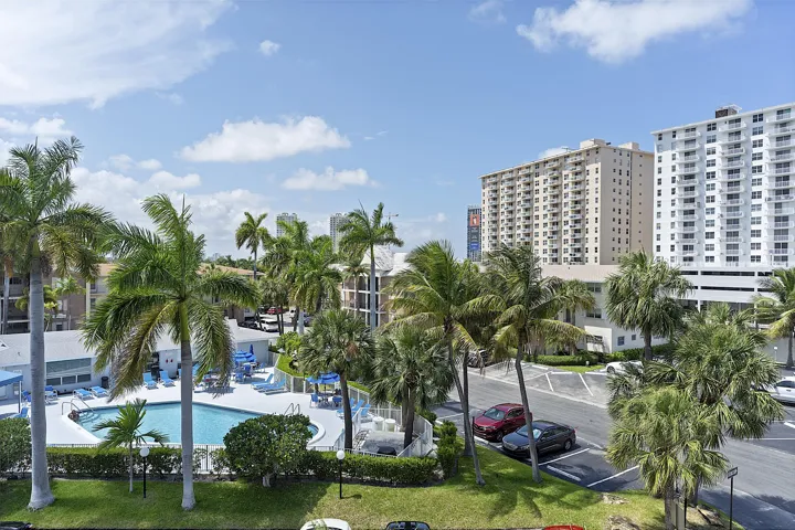 455 Paradise Isels Blvd - #404. -479