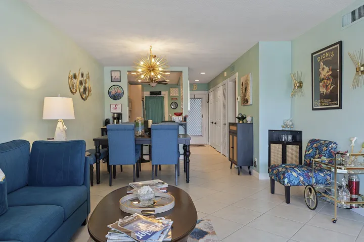 455 Paradise Isels Blvd - #404. -134