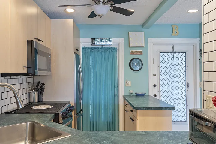 455 Paradise Isels Blvd - #404. -117