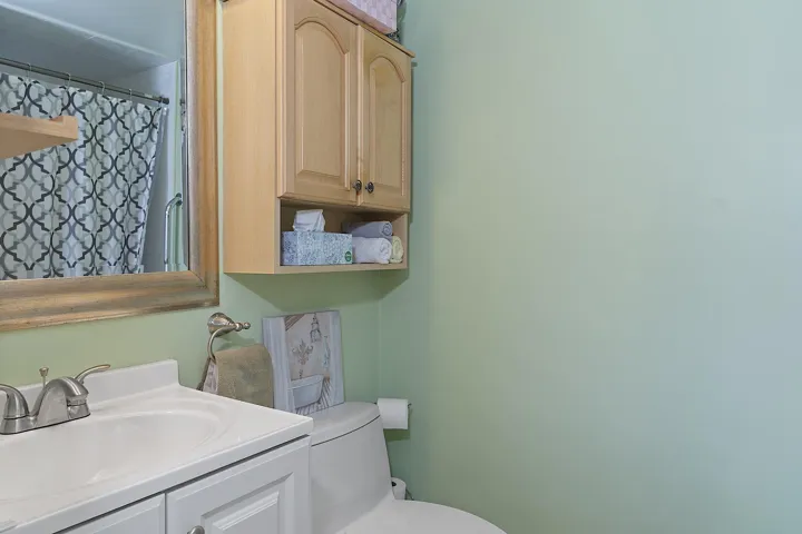 455 Paradise Isels Blvd - #404. -142