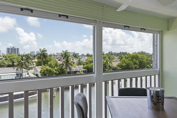 455 Paradise Isels Blvd - #404. -128