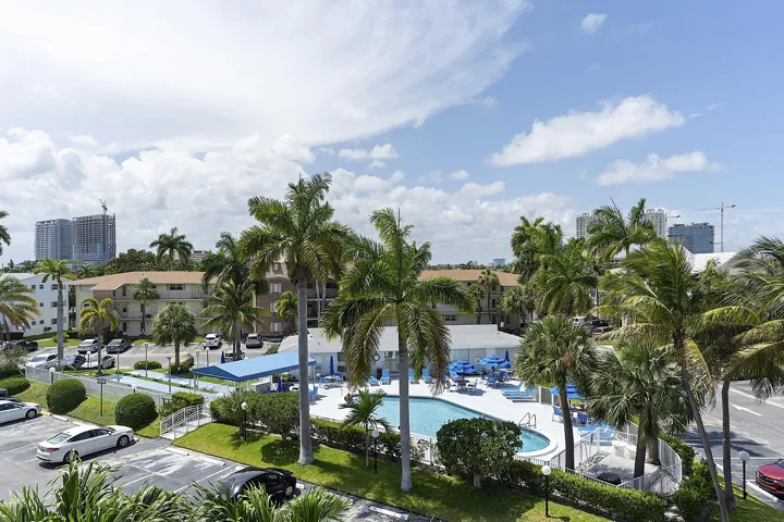 455 Paradise Isels Blvd - #404. -478