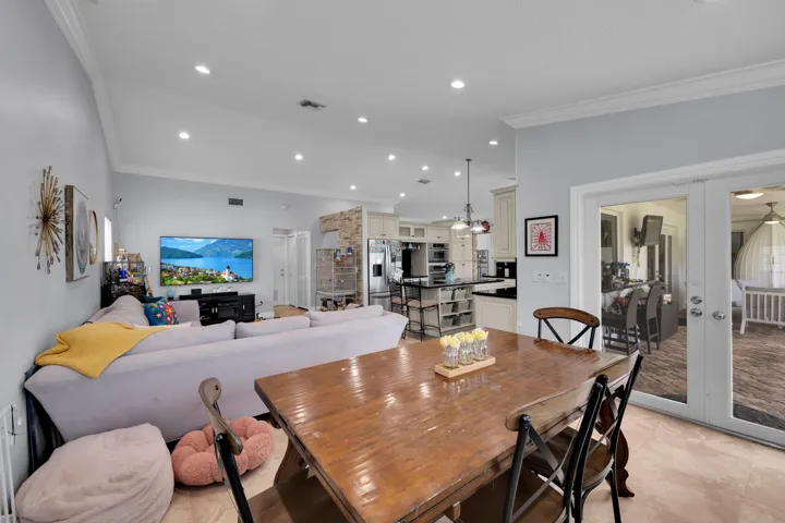 5791 Hawkes Bluff Ave 00040
