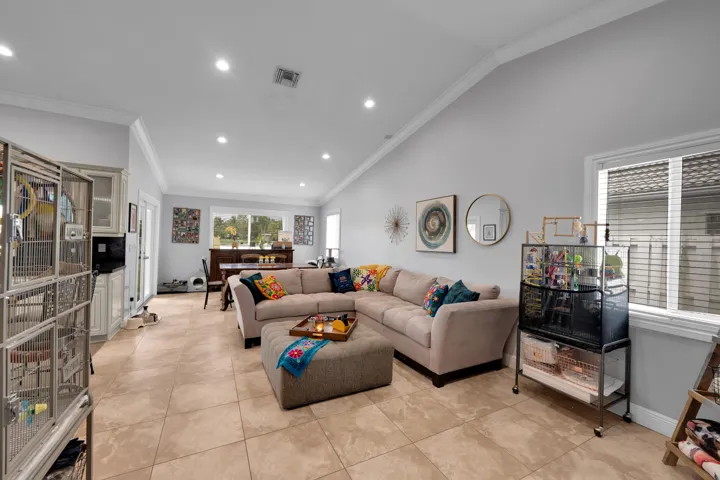 5791 Hawkes Bluff Ave 00038
