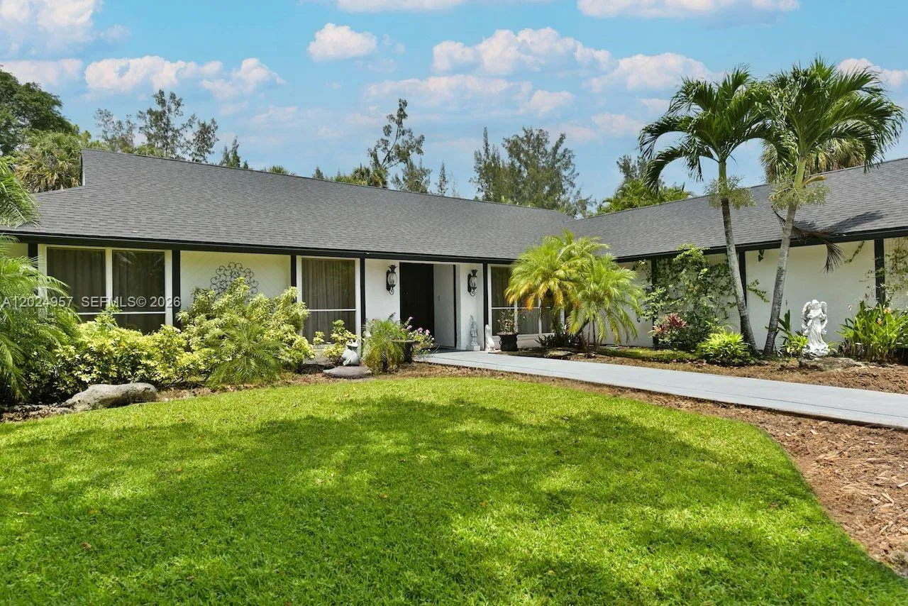 Property photo 35