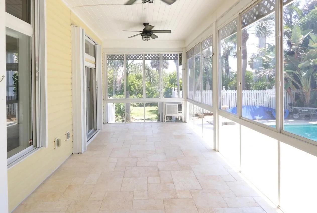 400 Seaside lane